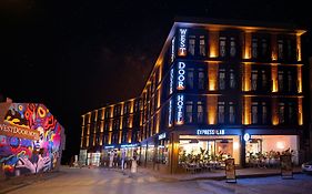 WestDoor Hotel